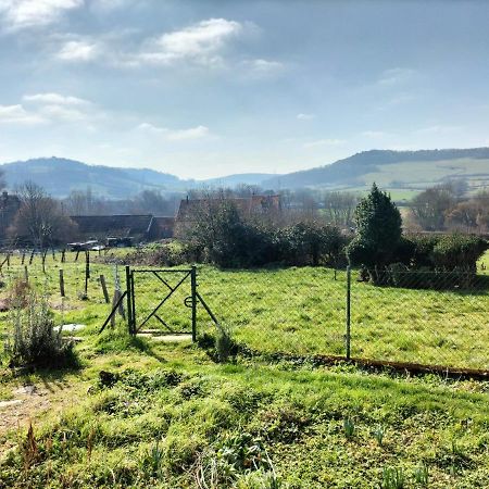 Agreable Chambre Meublee, Vue Sur La Vallee De L'Auxois Villy-en-Auxois Экстерьер фото