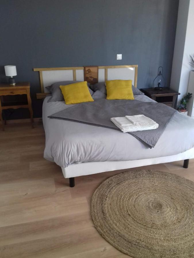 Agreable Chambre Meublee, Vue Sur La Vallee De L'Auxois Villy-en-Auxois Экстерьер фото