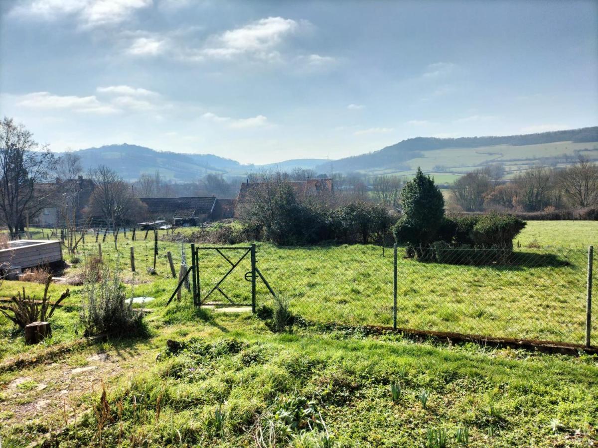 Agreable Chambre Meublee, Vue Sur La Vallee De L'Auxois Villy-en-Auxois Экстерьер фото